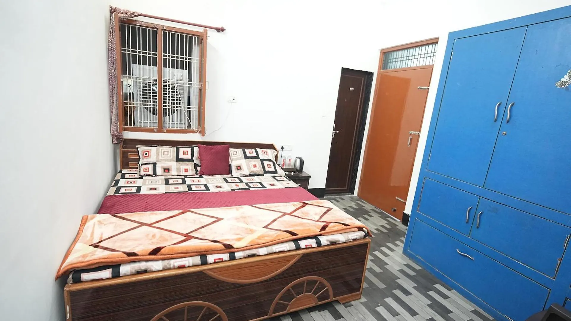 ורנאסי Kashi Homestay 0*,  הודו